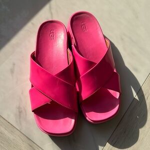 Hot pink Ugg Sandals